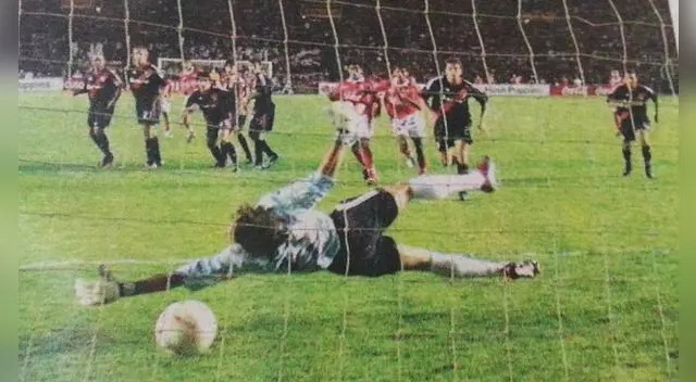 Golazo de Lugo que significó el título de la Sudamericana.