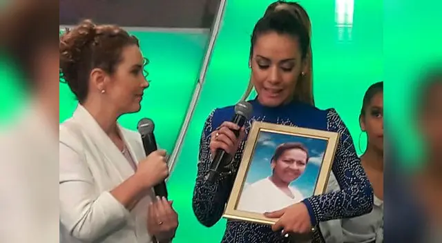 Recuerda con mucho amor a su madre. Recuerda con mucho amor a su madre.