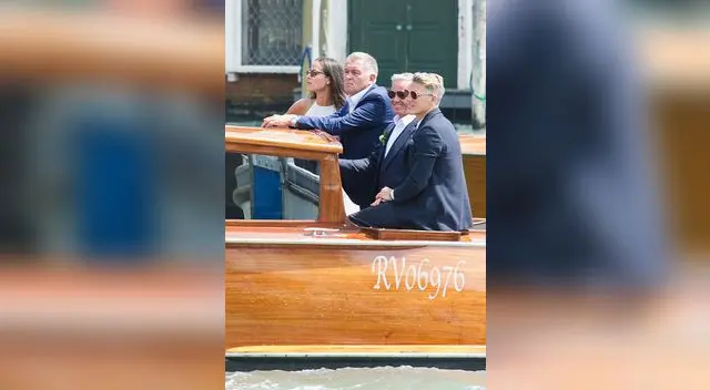 Aquí con sus padres Aquí con sus padres