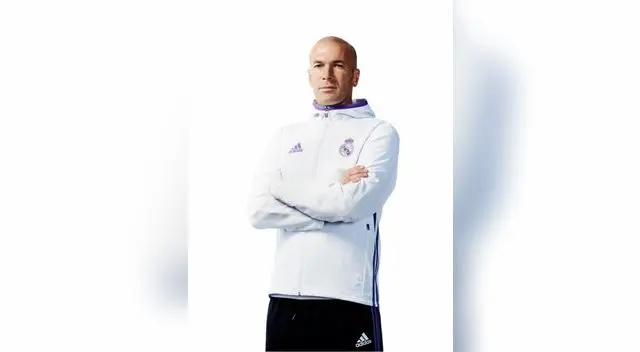 Zidane también poso con la nueva indumentaria.