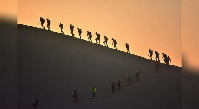 120 deportistas se preparan para cruzar la Reserva de Paracas a pie 120 deportistas se preparan para cruzar la Reserva de Paracas a pie