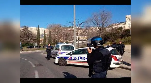 La Gendarmería ha desalojado el hotel en medio del operativo en curso 