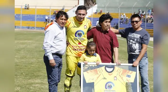 Llegó Mario Villasanti a los 200 partidos con Ayacucho