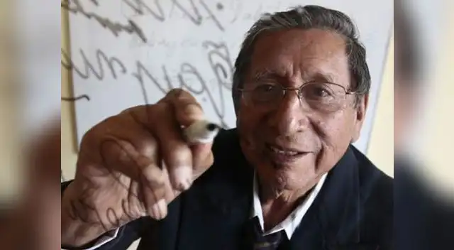 Promotor de enseñanza del quechua.