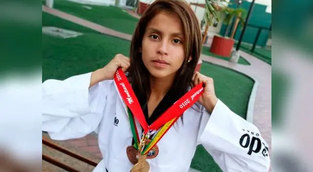 Julissa Diez Canseco se acaba de graduar de bióloga en la Universidad Autónoma de Barcelona Julissa Diez Canseco se acaba de graduar de bióloga en la Universidad Autónoma de Barcelona