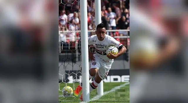 Christian Cueva de a pocos está elevando su nivel