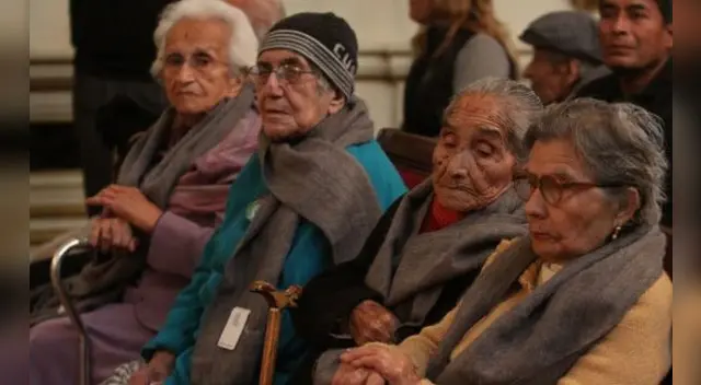 Adultos mayores y discapacitados tendrán preferencia para ser atendidos en sus procresos Adultos mayores y discapacitados tendrán preferencia para ser atendidos en sus procresos