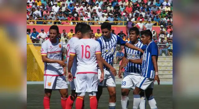 Fue un encuentro intenso y con muchos encontrones. Fue un encuentro intenso y con muchos encontrones.