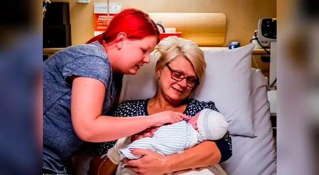 Abuela fue vientre sustituto para nacimiento de su nieto en Australia