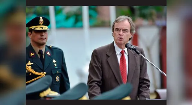 El Ministerio del Interior pasó al retiro a 39 generales de la Policía Nacional