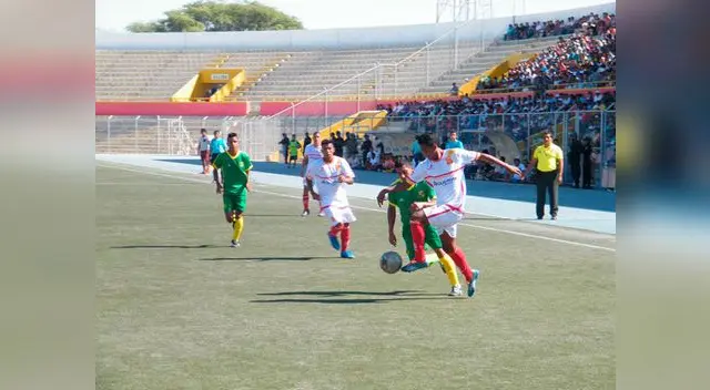 Grau reaccionó y pudo dar vuelta al cotejo: FOTO: Roberto Saavedra Grau reaccionó y pudo dar vuelta al cotejo: FOTO: Roberto Saavedra