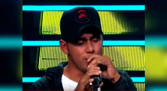 Se ganó los aplausos del público con imitación de Enrique Iglesias.