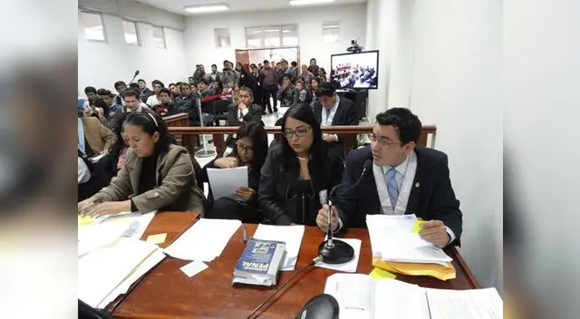 Banda de extorsionadores pasarán 18 meses de prisión en penal de Cañete Banda de extorsionadores pasarán 18 meses de prisión en penal de Cañete