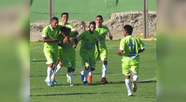 Festejo del gol de Colina FOTO: César Cóndori Festejo del gol de Colina FOTO: César Cóndori