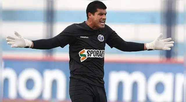 No pudo contener su rabia por la actuación del juez Luis Garay