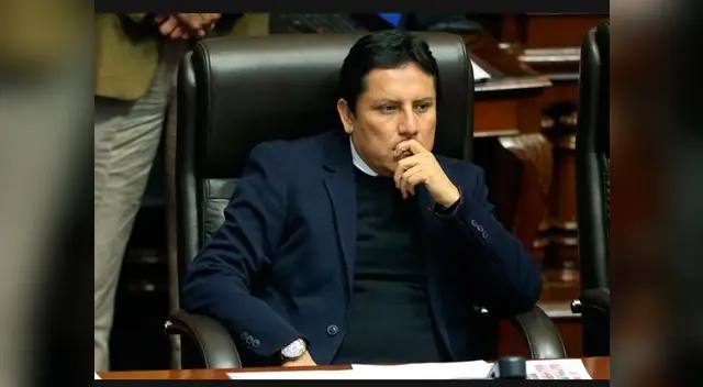 Elías Rodríguez renunció a la tercera vicepresidencia de la mesa directiva del Congreso. Elías Rodríguez renunció a la tercera vicepresidencia de la mesa directiva del Congreso.