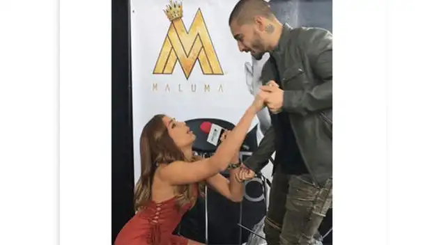 le pidió matrimonio