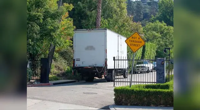 A dos días que se anunció divorcio, Brad Pitt comienza a mudarse A dos días que se anunció divorcio, Brad Pitt comienza a mudarse