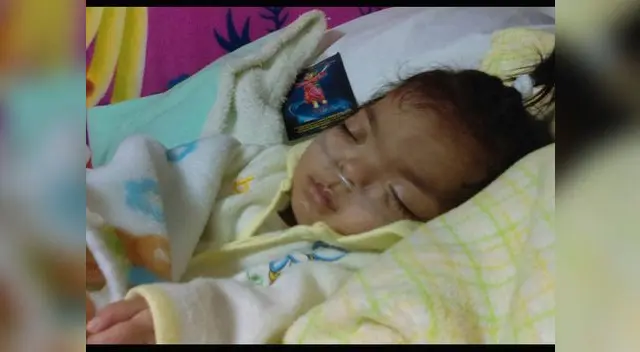 Madre pide ayuda para salvar la vida de su bebé internada en el Hospital del Niño
