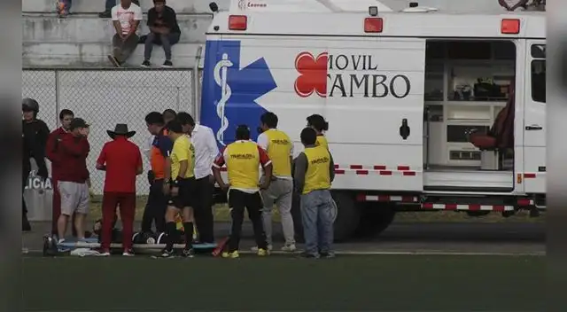 Tuvo el jugador colombiano que ser llevado a una clínica