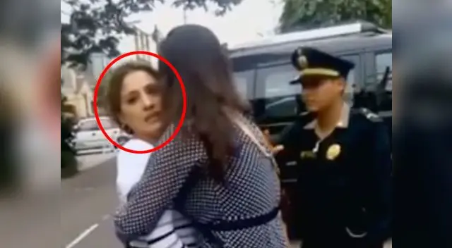 La mujer era detenida por su amiga, sin embargo no pudo ser controlada La mujer era detenida por su amiga, sin embargo no pudo ser controlada