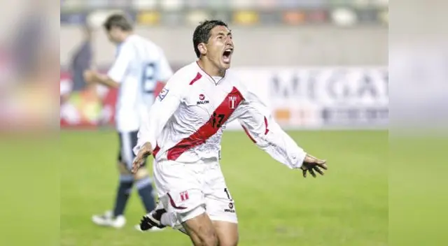  El delantero alienta al equipo de Gareca y llama a los jugadores a dejar el alma en la cancha