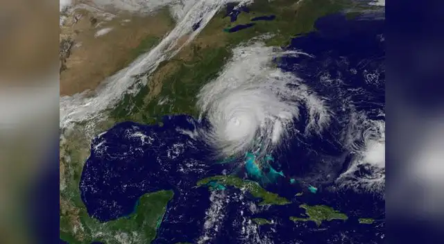 Huracán ya está en territorio estadounidense
