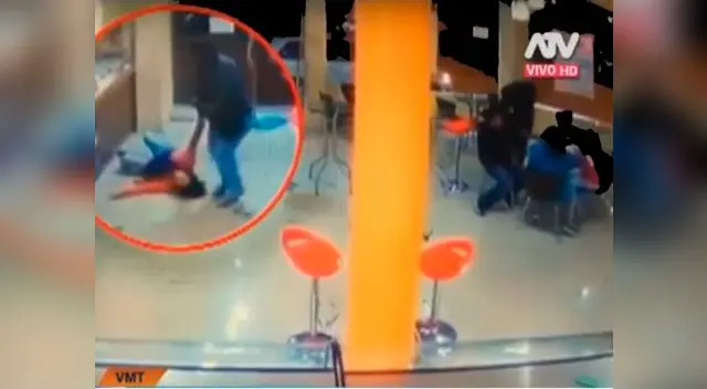 Momentos de terror vivieron trabajadores y clientes de pastelería Momentos de terror vivieron trabajadores y clientes de pastelería