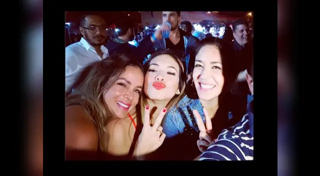 Repitieron beso vengador para las cámaras 