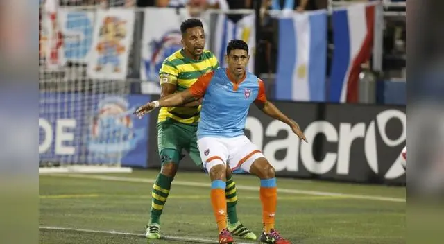 Chávez tiene 29 años y juega de delantero