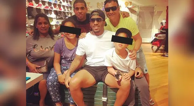Jefferson Farfán disfruta de la grata compañía de sus seres queridos