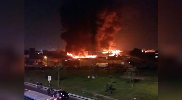 El incendio afectó parte de la medicina ubicada en el almacén 