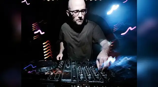 Moby y su drástica opinión sobre el día a día en nuevo videoclip