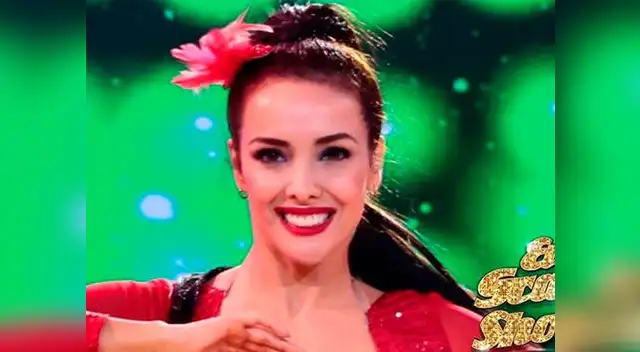 Rosánagela Espinoza se lució en la temporada y se lleva los 30 mil soles y la copa de El gran show Rosánagela Espinoza se lució en la temporada y se lleva los 30 mil soles y la copa de El gran show