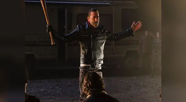 Para los fanáticos y especialistas de la serie, el actor Jeffrey Dean Morgan es el personaje que tiene mayor parecido con el del cómic original Para los fanáticos y especialistas de la serie, el actor Jeffrey Dean Morgan es el personaje que tiene mayor parecido con el del cómic original