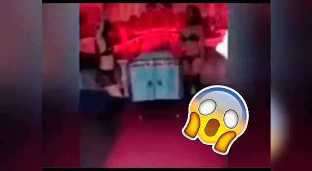 Mujer contrata bailarinas para el funeral de su esposo