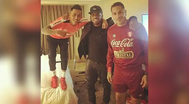 Los jugadores inmortalizaron el momento