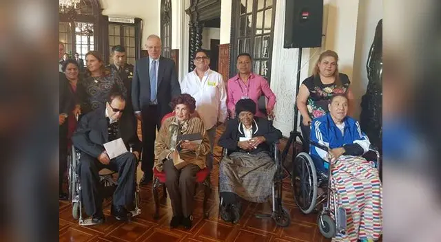 Gran homenaje a grandes artistas