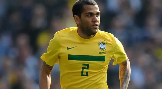 Tiene el privilegio Alves de haber superado en encuentro a Ronaldo y ahora por Ronaldinho