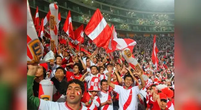 Personal del Ministerio Público encontraron cuchillos, licor, latas de cerveza entre otros objetos contundentes en el Estadio Nacional