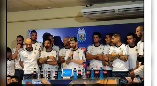 Albicelestes se mostraron indignados con la prensa de su país