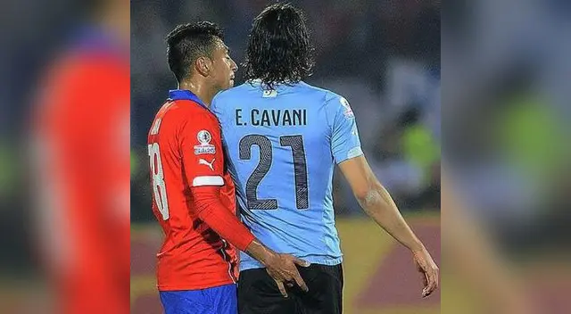 En el 2015, Jara le metió el dedo a Cavani En el 2015, Jara le metió el dedo a Cavani