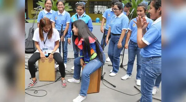 Hubo tiempo para la música y la diversión. Hubo tiempo para la música y la diversión.