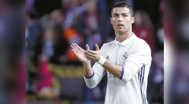 Todos aplauden a Cristiano Ronaldo