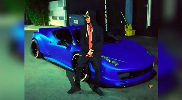 El cantante ya no le alcanza el estacionamiento para guardar sus coches