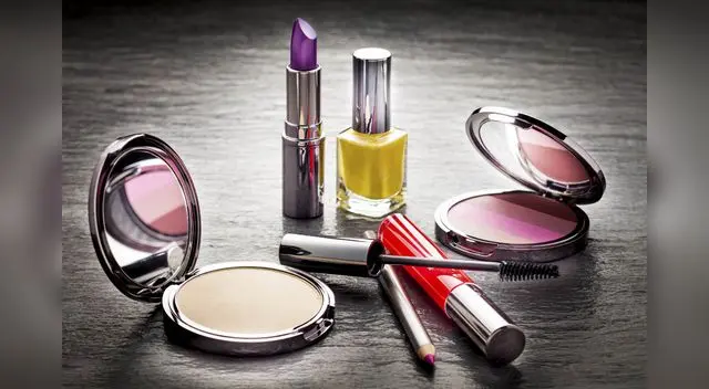 ¿Estas segura que tienes una maquillaje completo? Lee esta nota y lo sabrás ¿Estas segura que tienes una maquillaje completo? Lee esta nota y lo sabrás