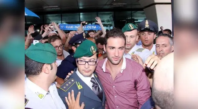 Higuaín teme por su vida en Italia