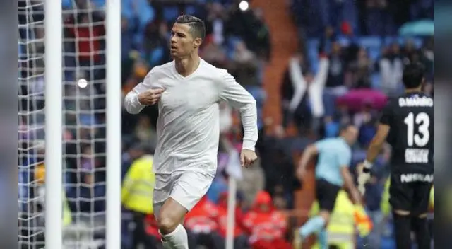 Volvió aparecer Cristiano Ronaldo para llevar al Real Madrid a la victoria ante Gijón Volvió aparecer Cristiano Ronaldo para llevar al Real Madrid a la victoria ante Gijón