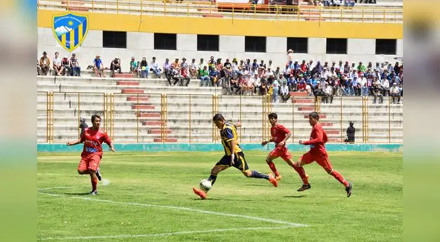 Sport Rosario siempre tuvo presencia ofensiva sobre Kola San martín: FOTO: Facebook Rosario Sport Rosario siempre tuvo presencia ofensiva sobre Kola San martín: FOTO: Facebook Rosario