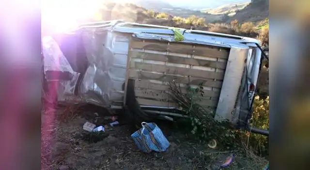 En este estado quedó la minivan